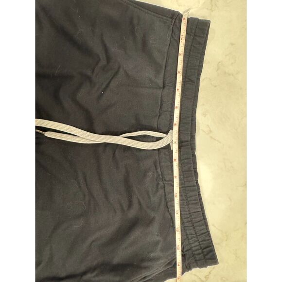 Vuori Women’s Jogger Pants | Soft Performance Athleisure Great Condition - Picture 5 of 7